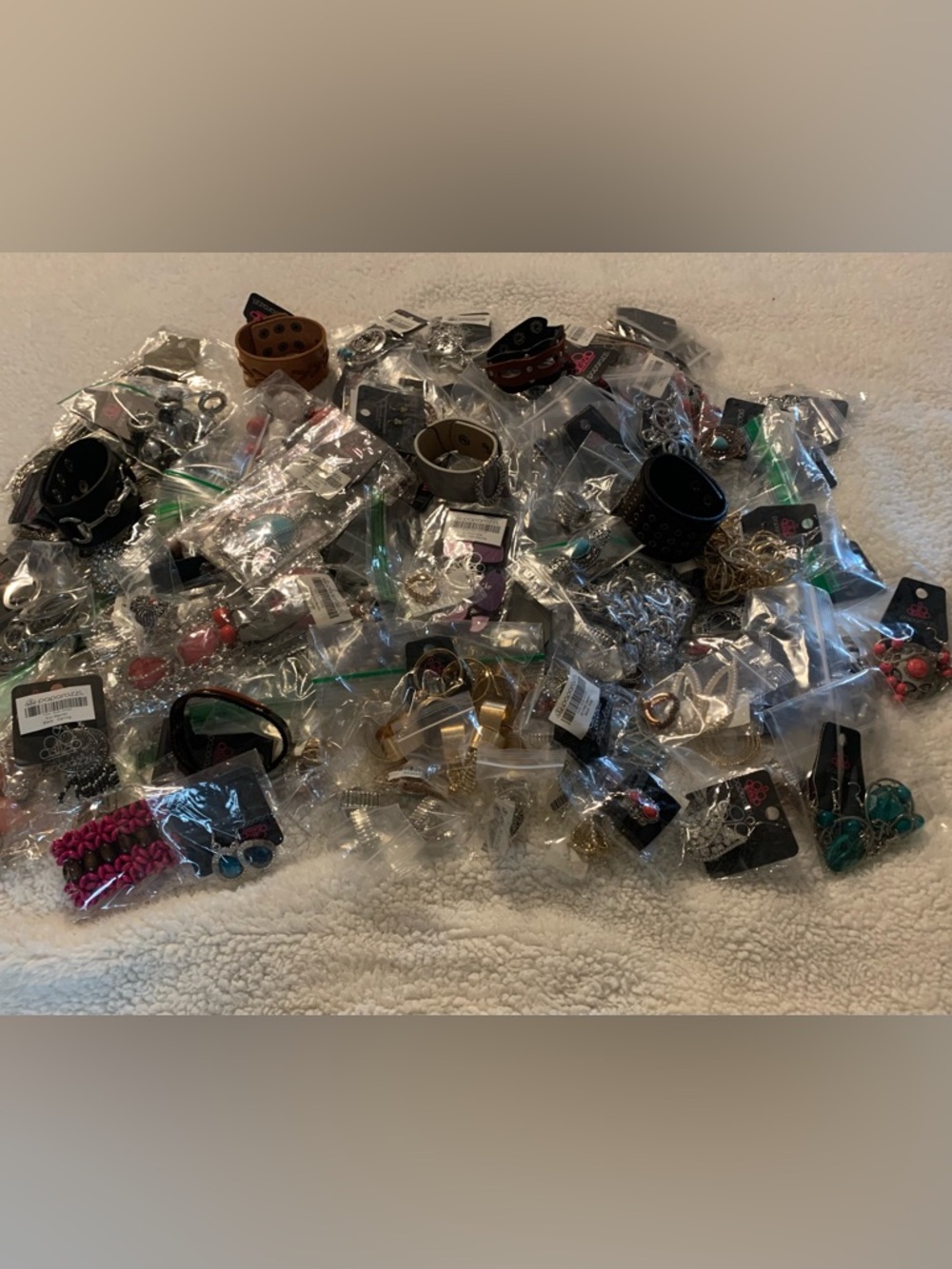 Paparazzi 50 Pc Mixed Fashion Jewelry Lot - All Colors New With Tags - Picture 2 of 2